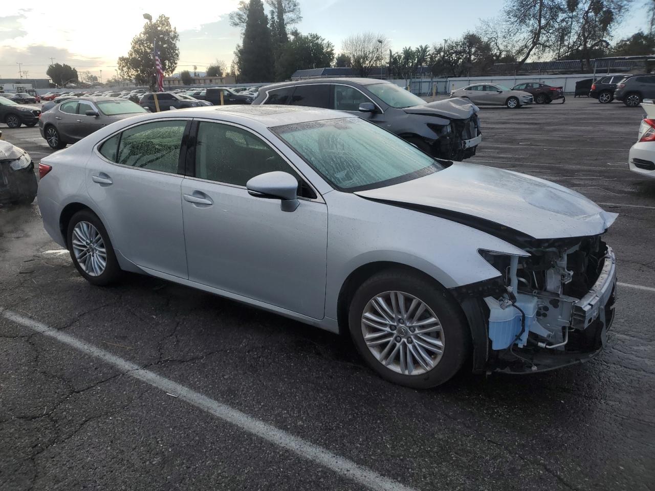 2013 Lexus ES - Image 4