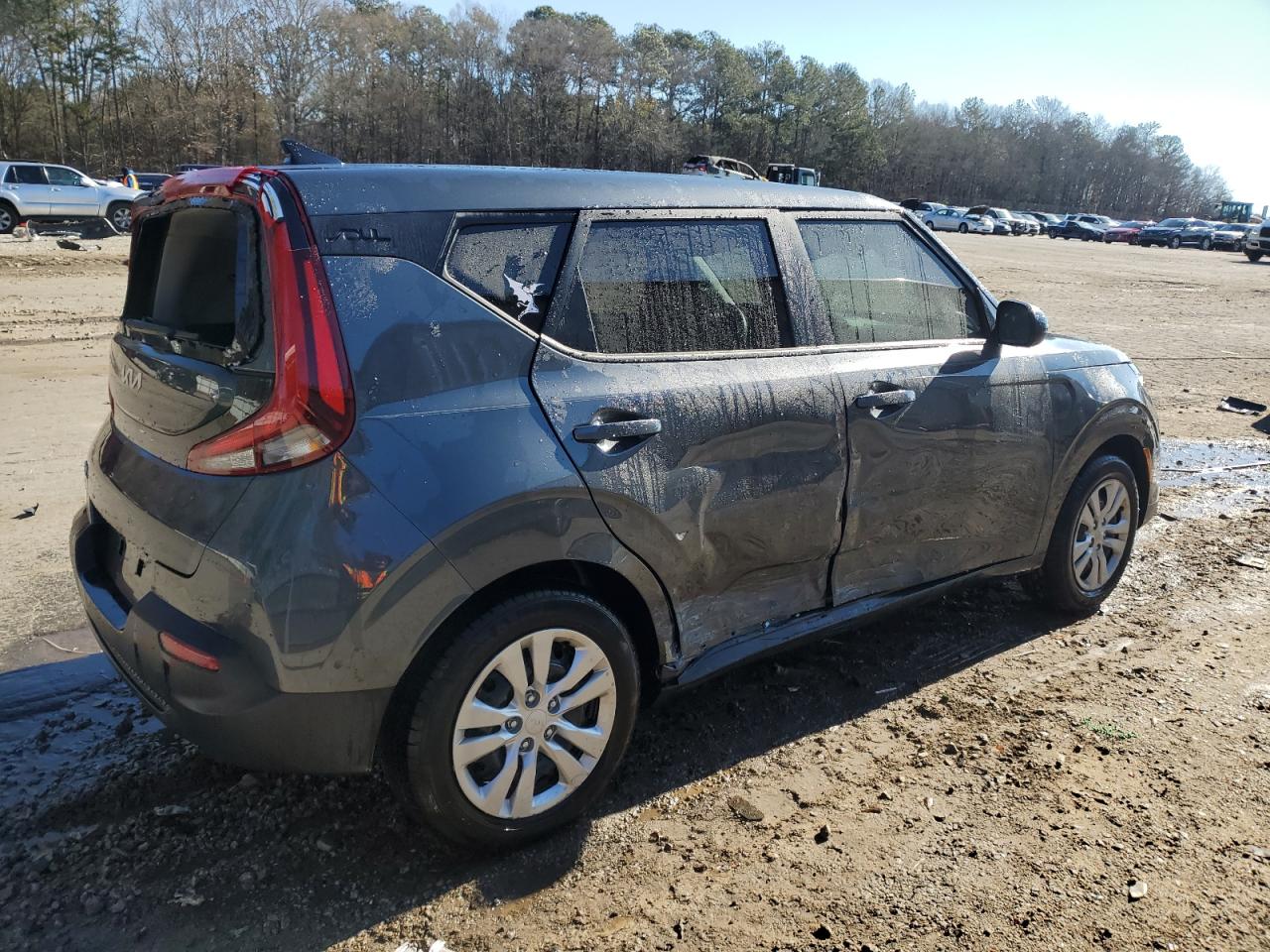 2022 Kia Soul - Image 3
