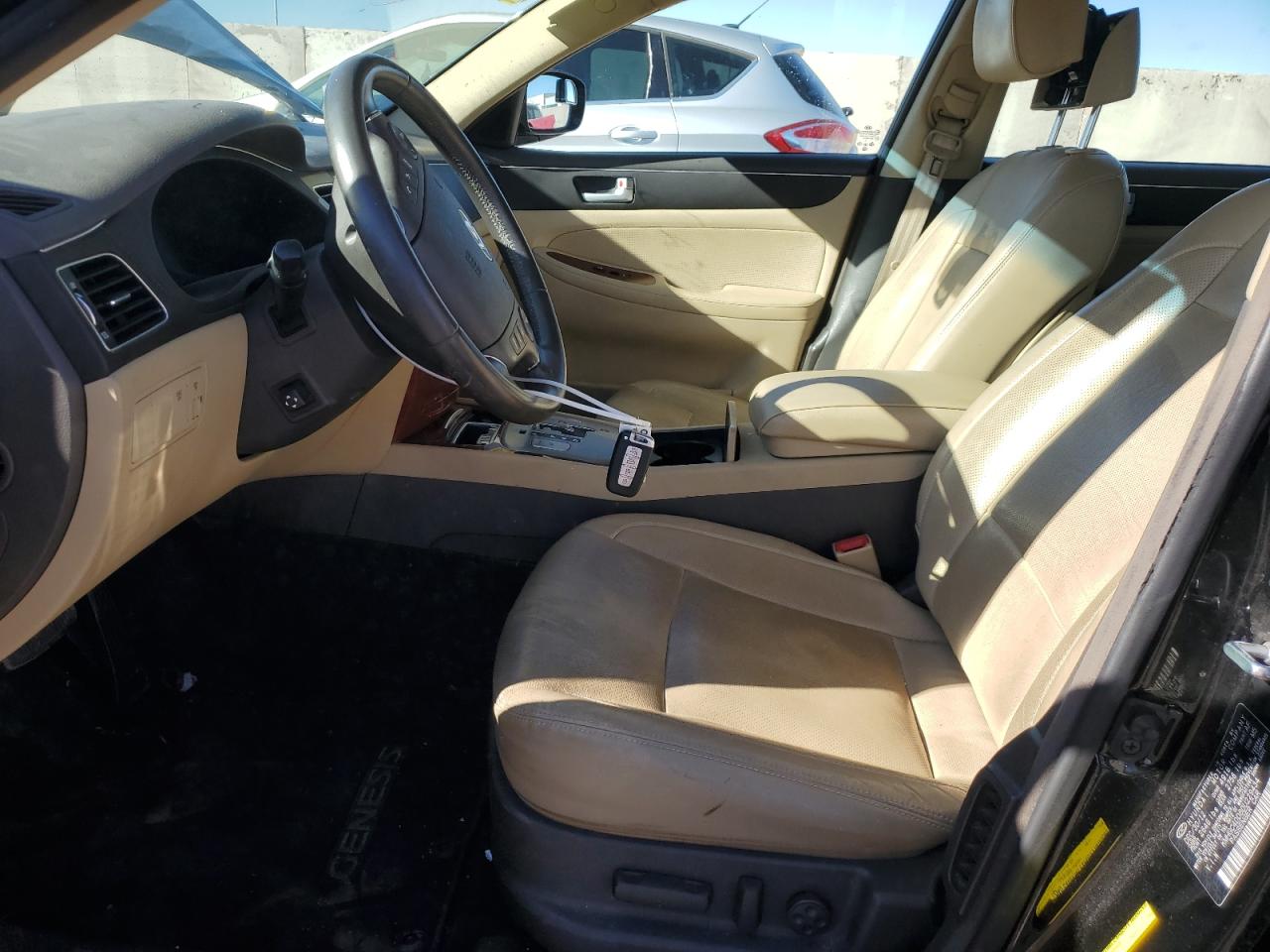 2013 Hyundai Genesis - Image 7