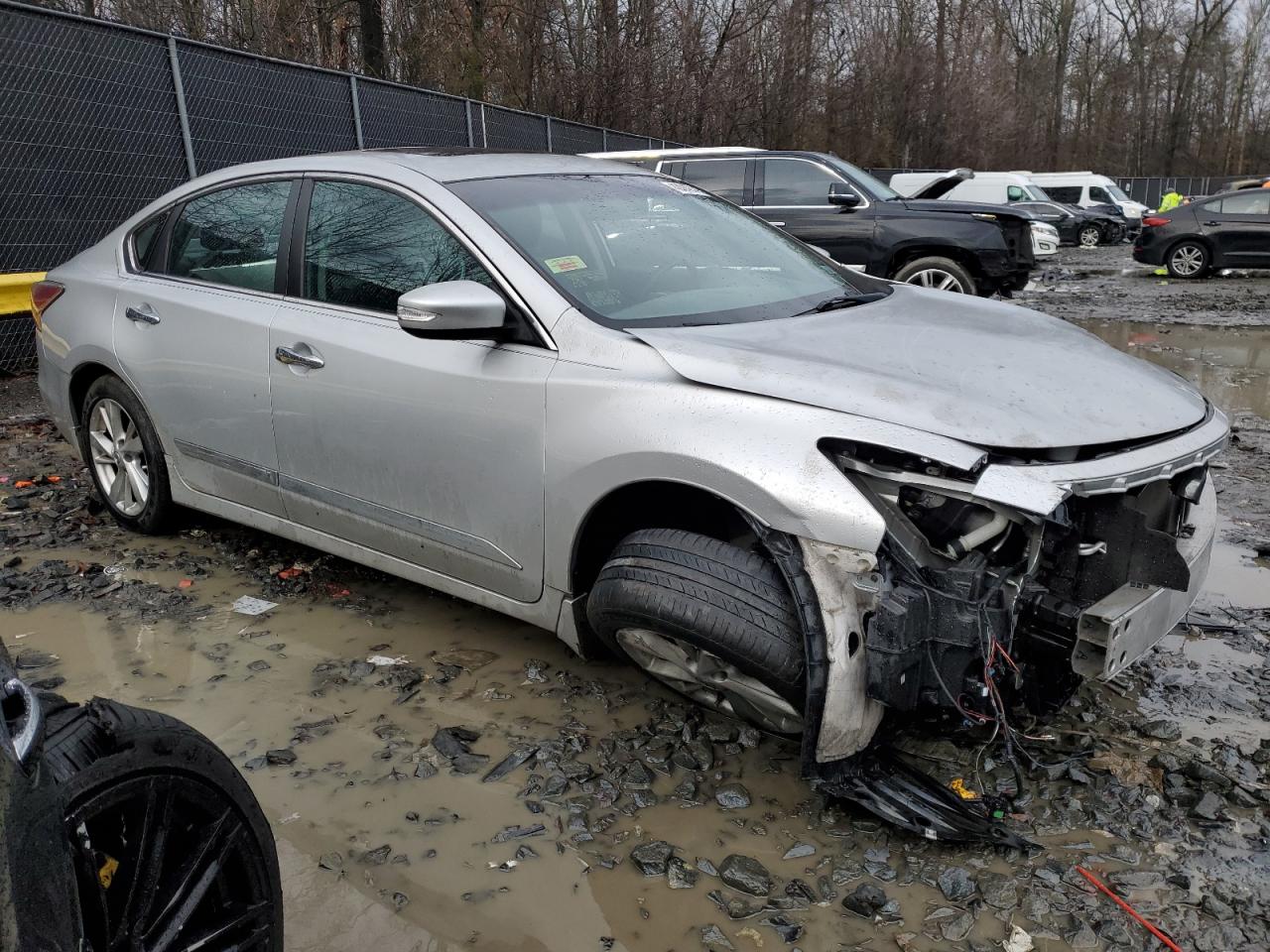 2015 Nissan Altima - Image 4