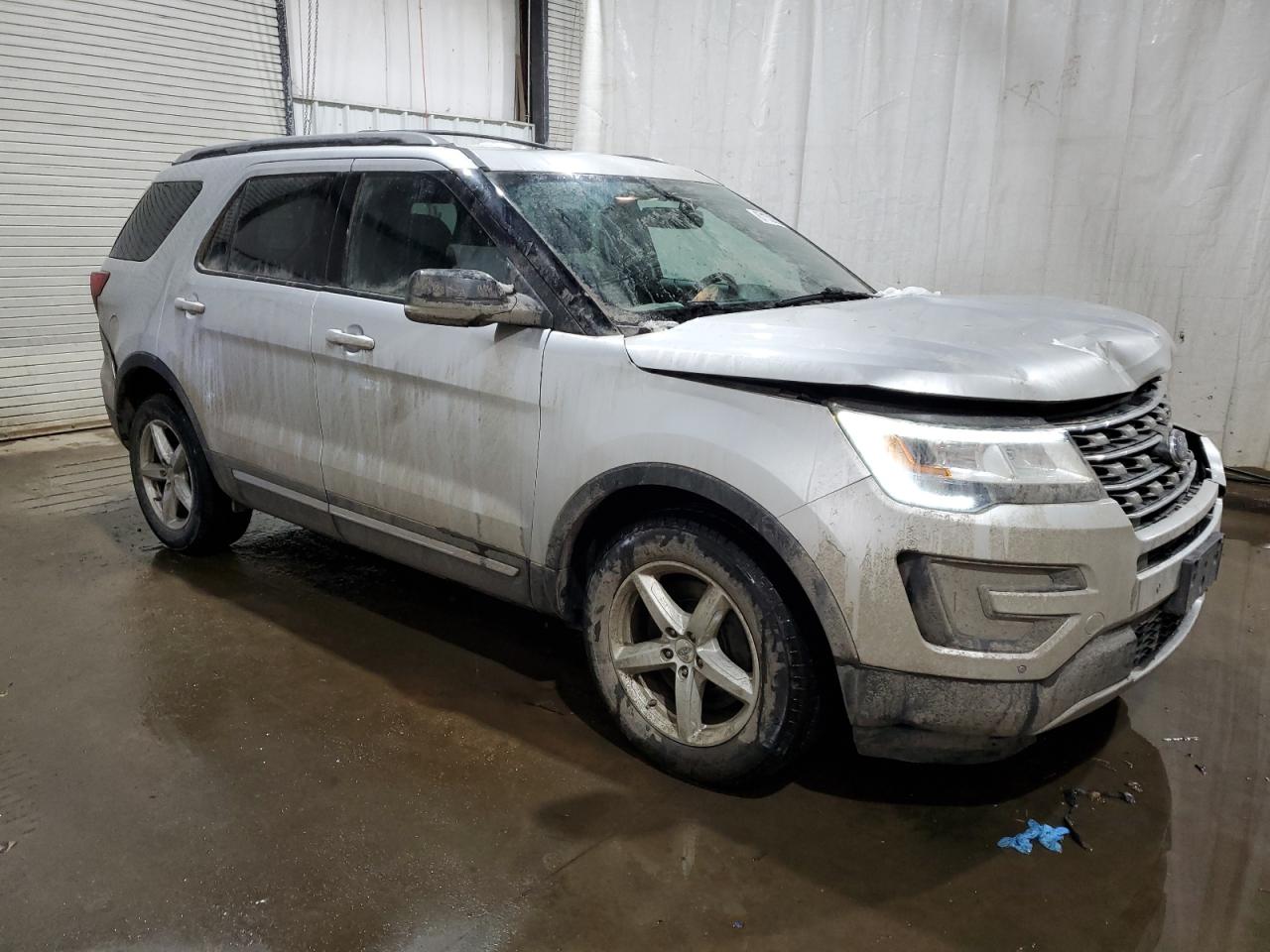 2017 Ford Explorer - Image 4