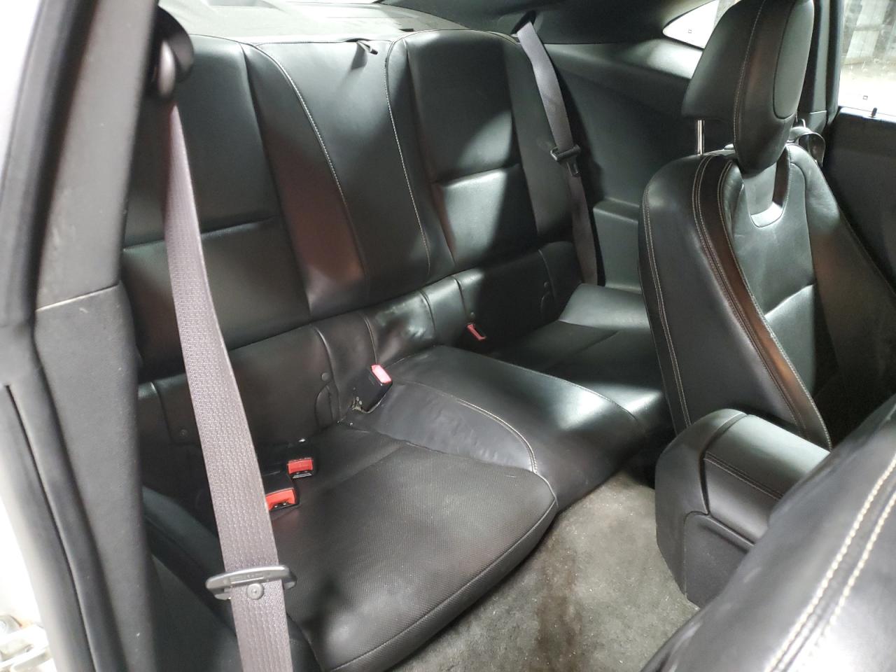 2010 Chevrolet Camaro - Image 10