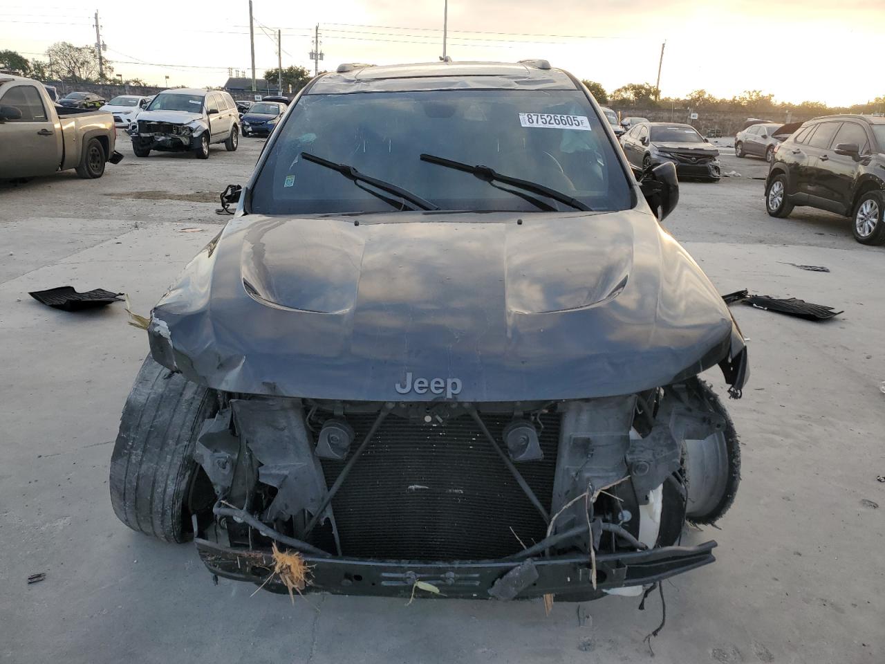 2020 Jeep Grand Cherokee - Image 5