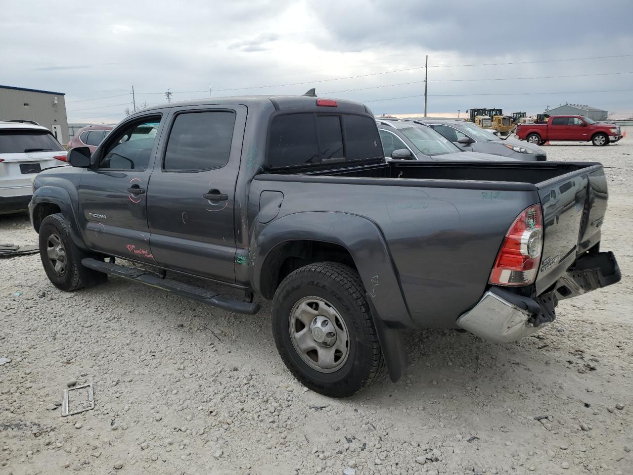 2015 Toyota Tacoma - Image 2