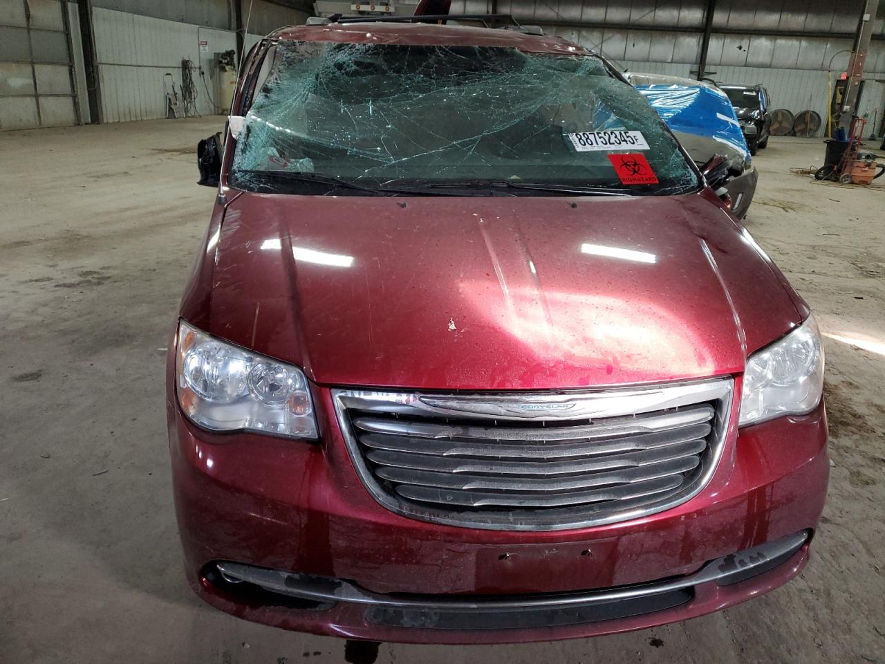 2013 Chrysler Town & Country - Image 5