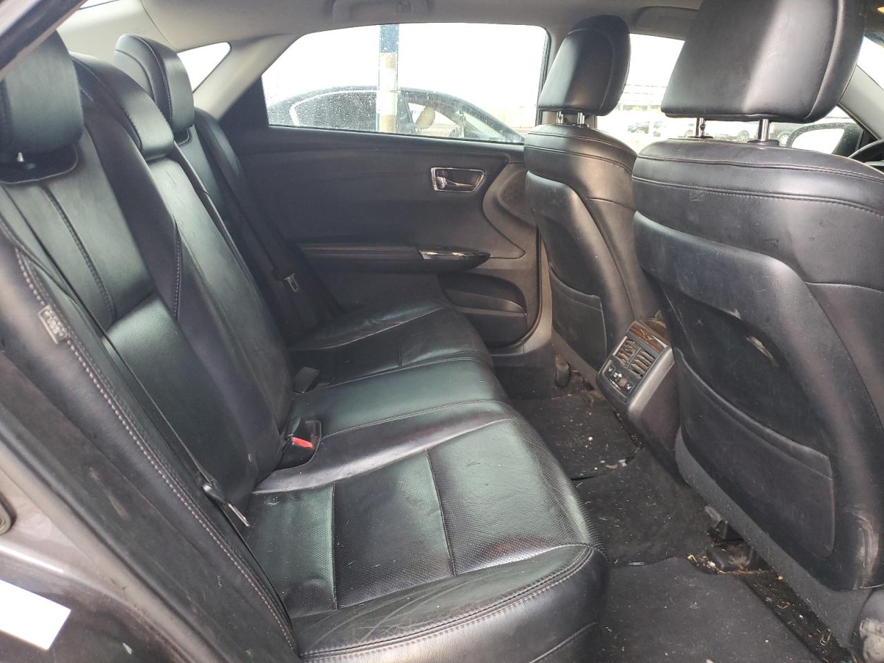 2015 Toyota Avalon - Image 10