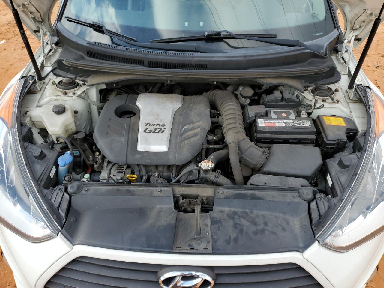2014 Hyundai Veloster - Image 11