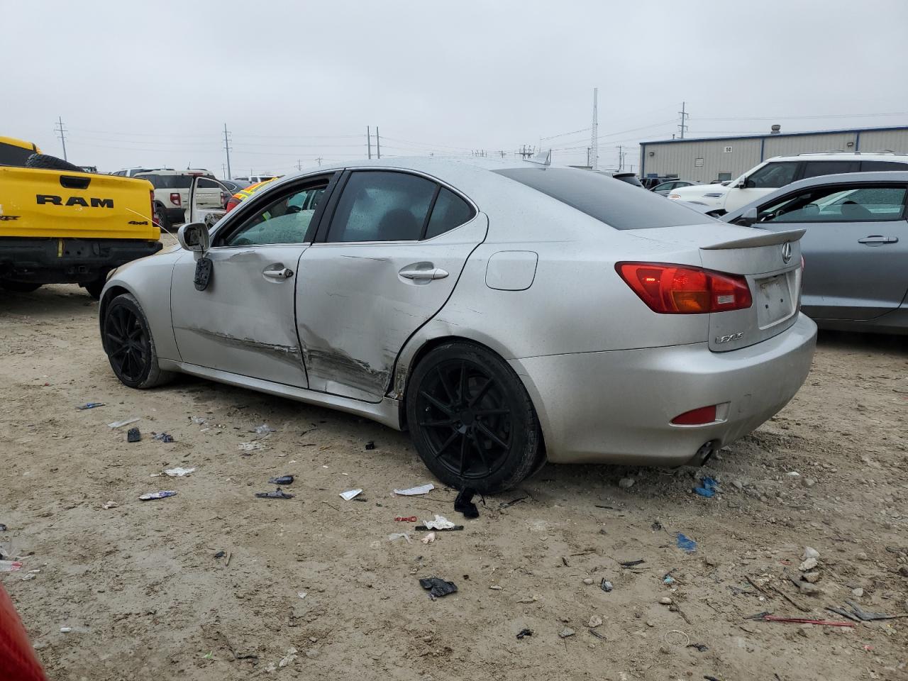 2007 Lexus IS - Image 2