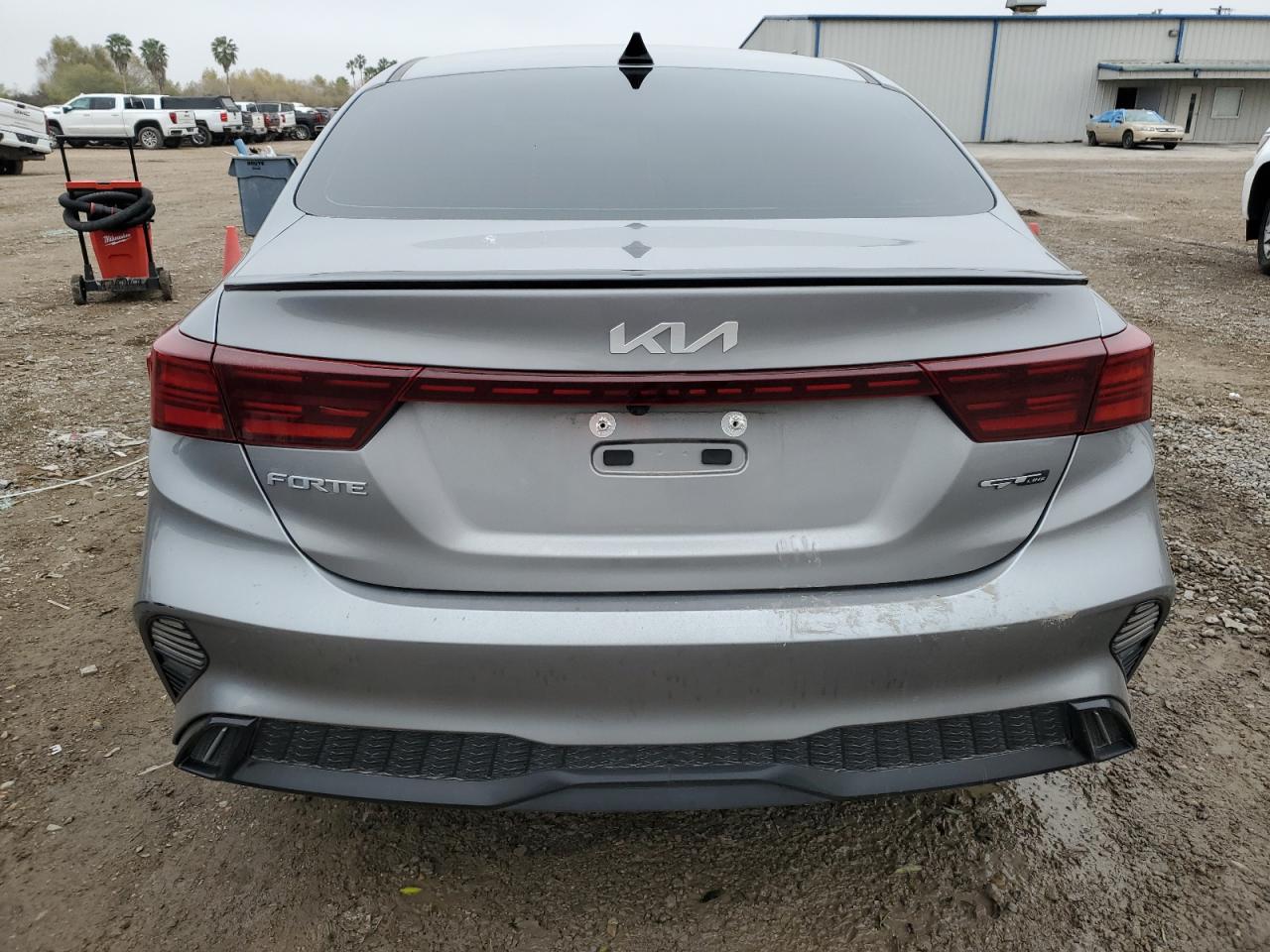 2023 Kia Forte - Image 6