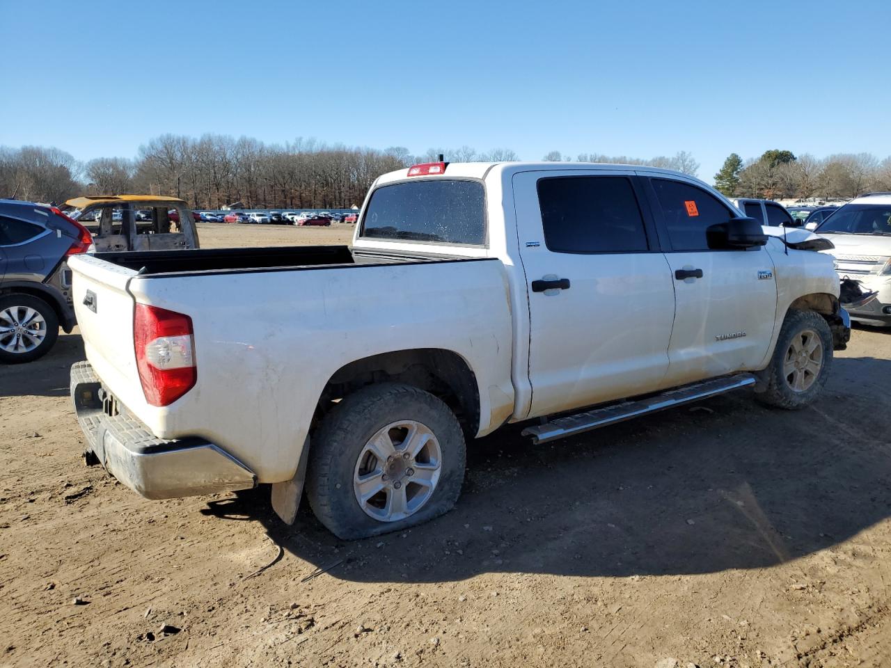 2015 Toyota Tundra - Image 3