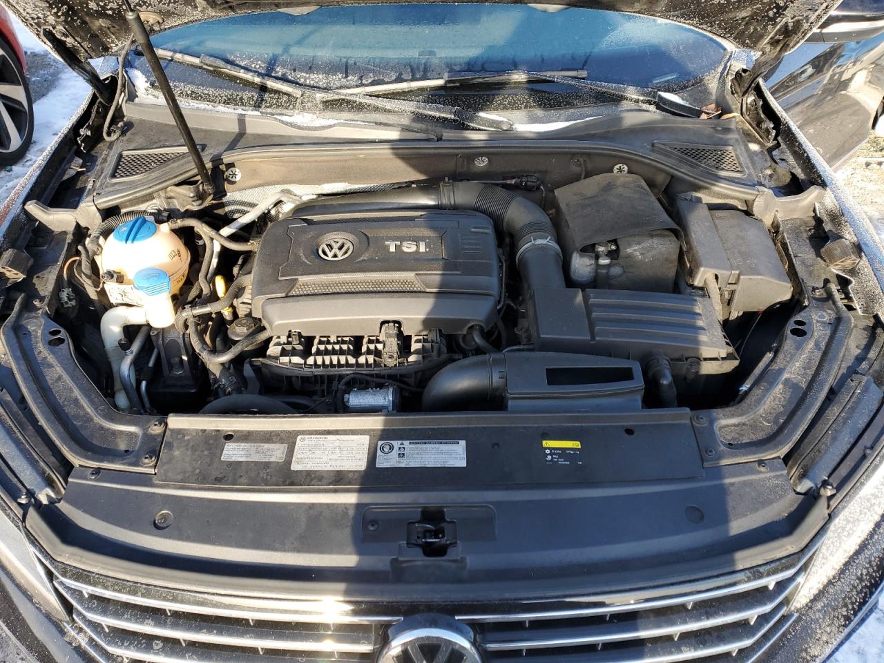 2017 Volkswagen Passat - Image 11