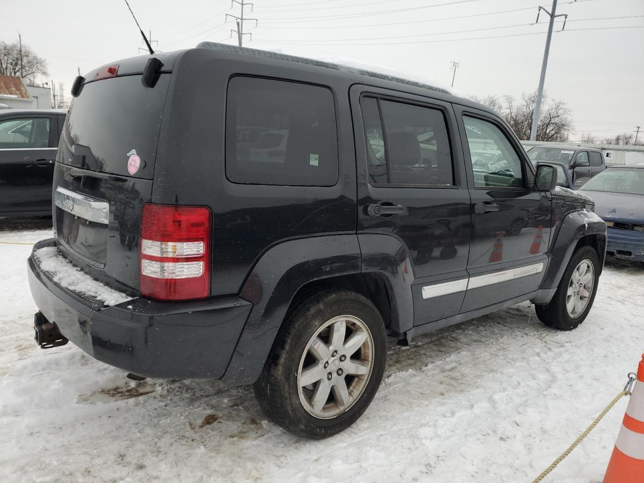 2011 Jeep Liberty (North America) - Image 3