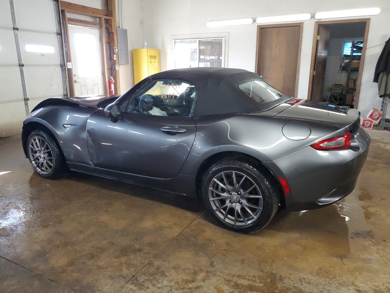 2019 Mazda MX-5 - Image 2