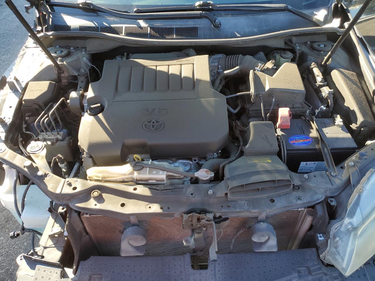 2016 Toyota Camry - Image 11