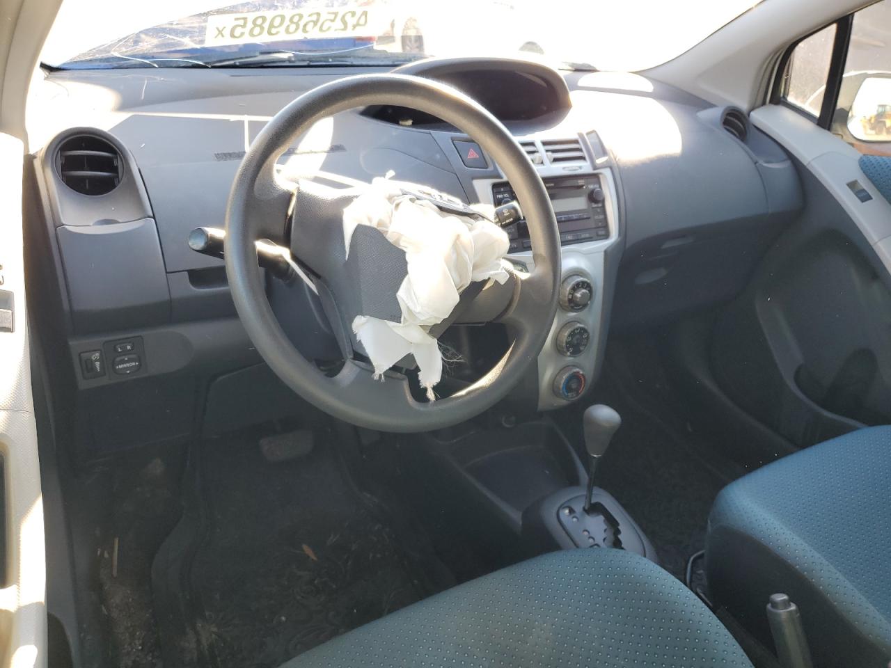2007 Toyota Yaris - Image 8