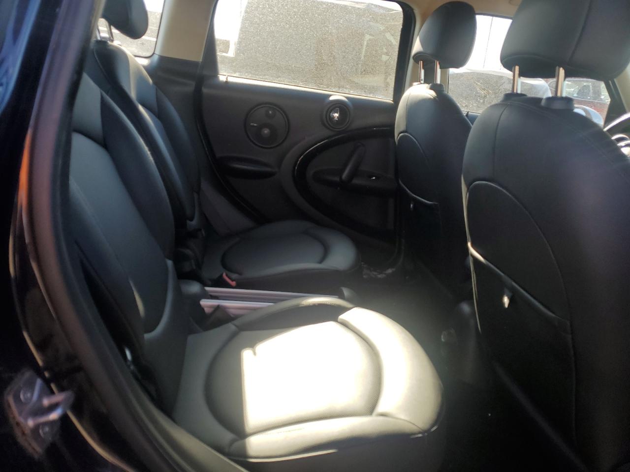 2011 MINI Cooper - Image 10