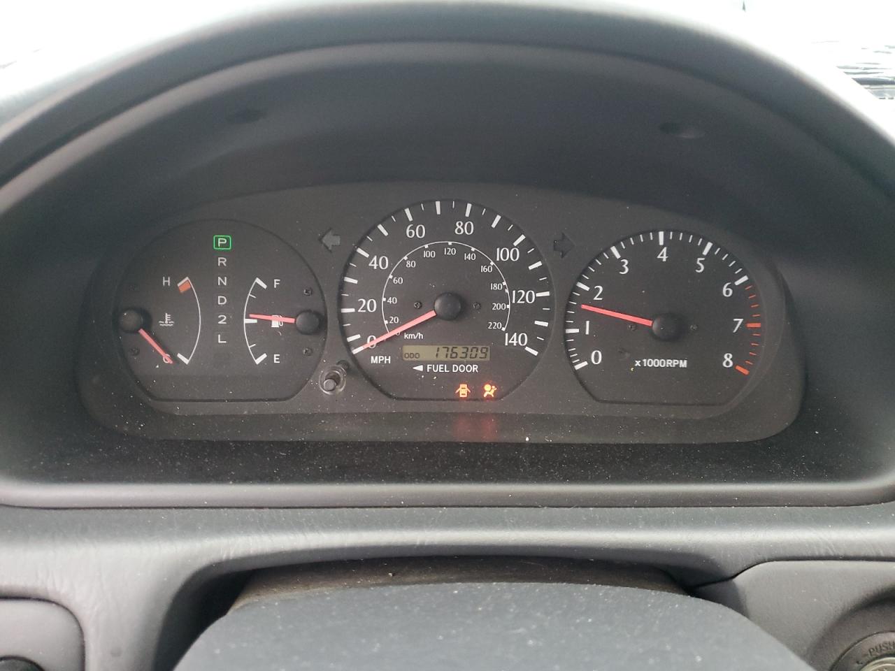 2003 Toyota Camry Solara - Image 9