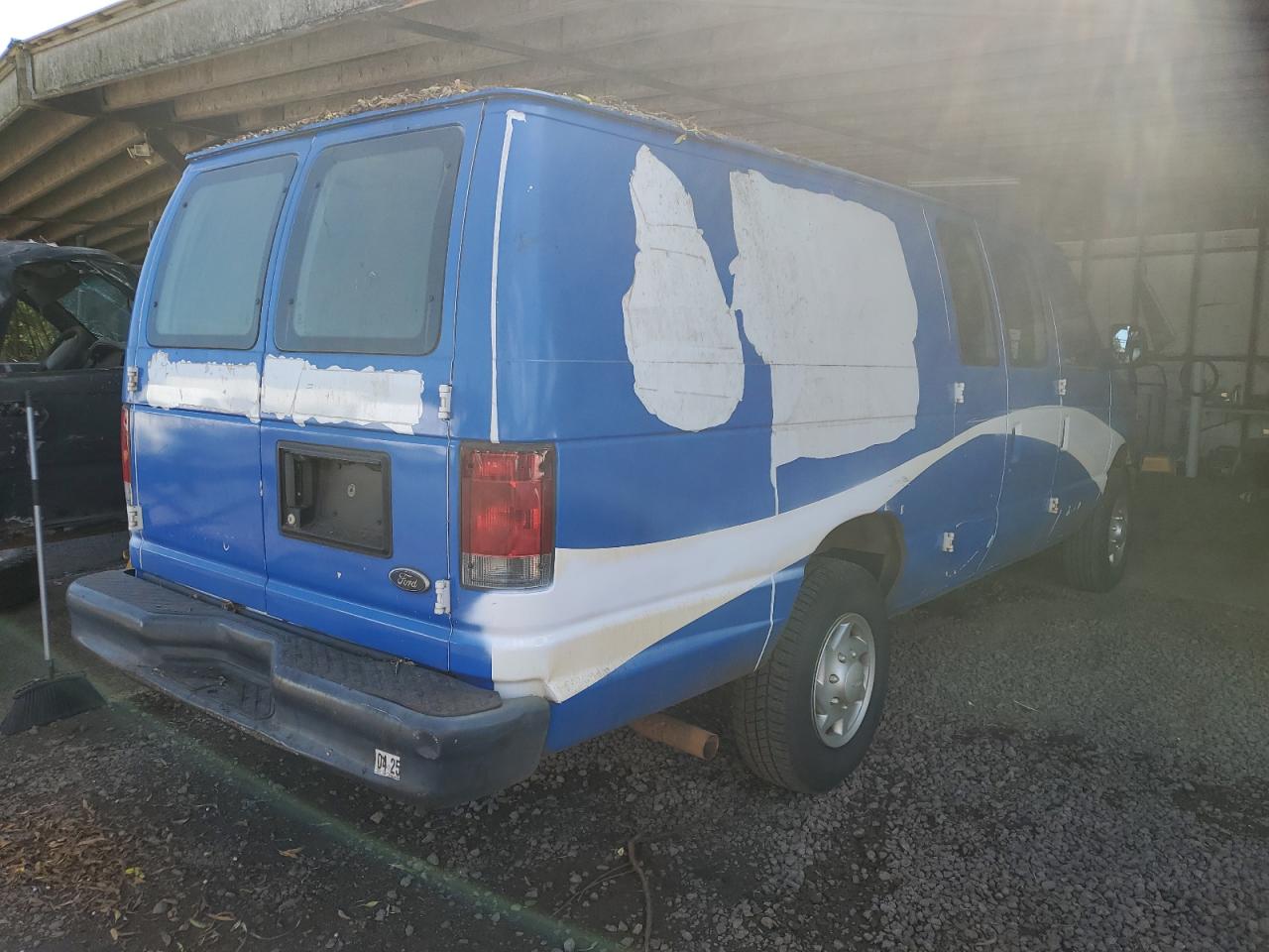 2014 Ford Econoline - Image 3