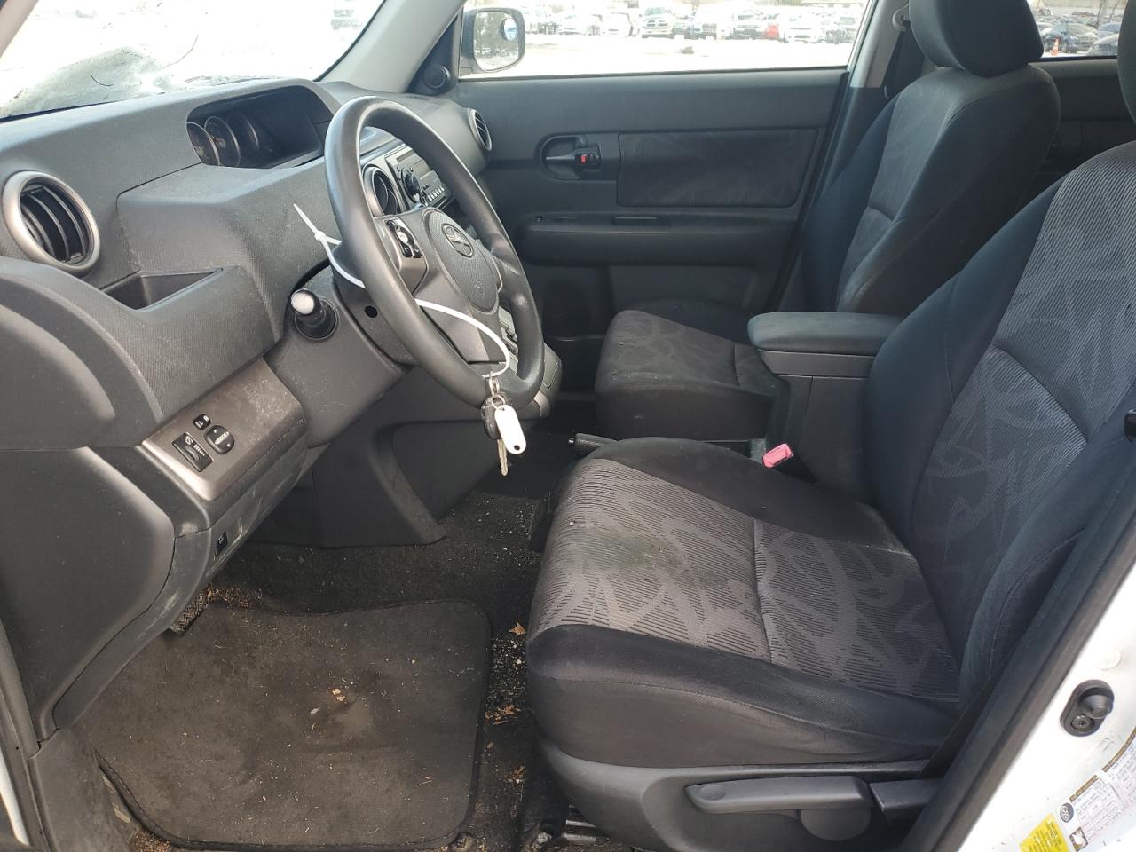 2013 Scion xB - Image 7
