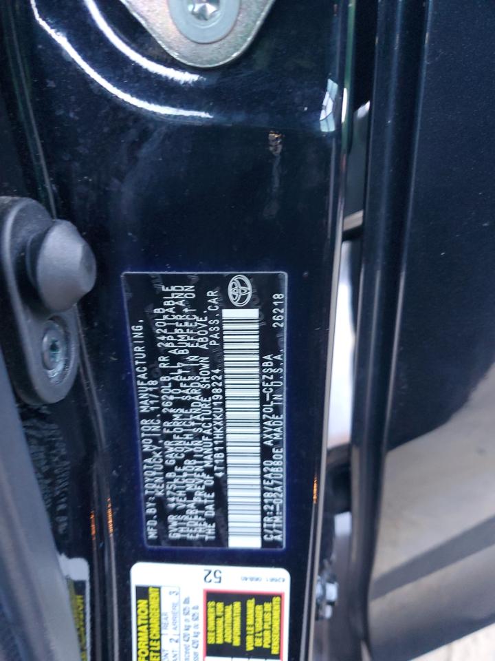 2019 Toyota Camry - Image 14