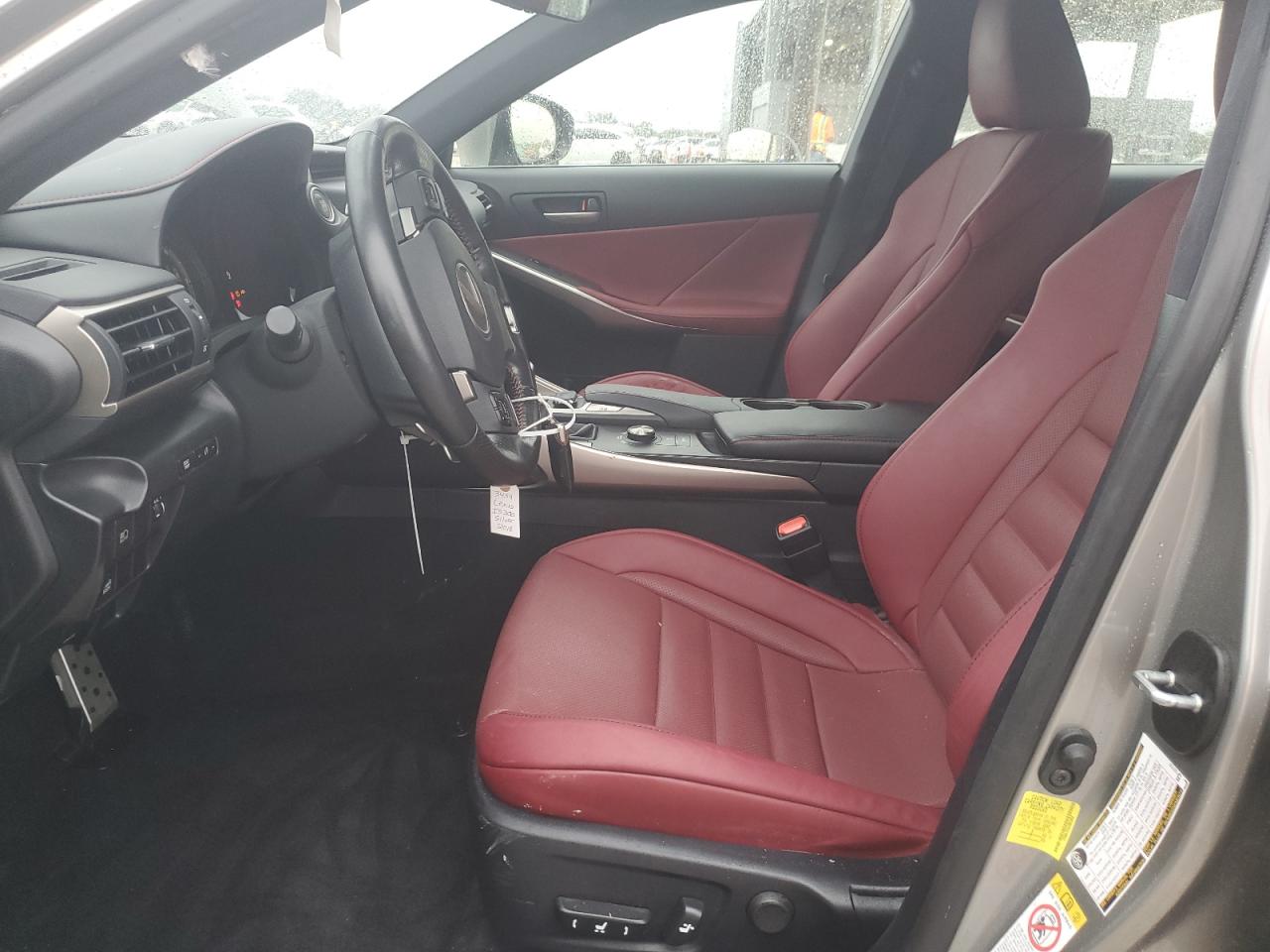 2018 Lexus IS - Image 7