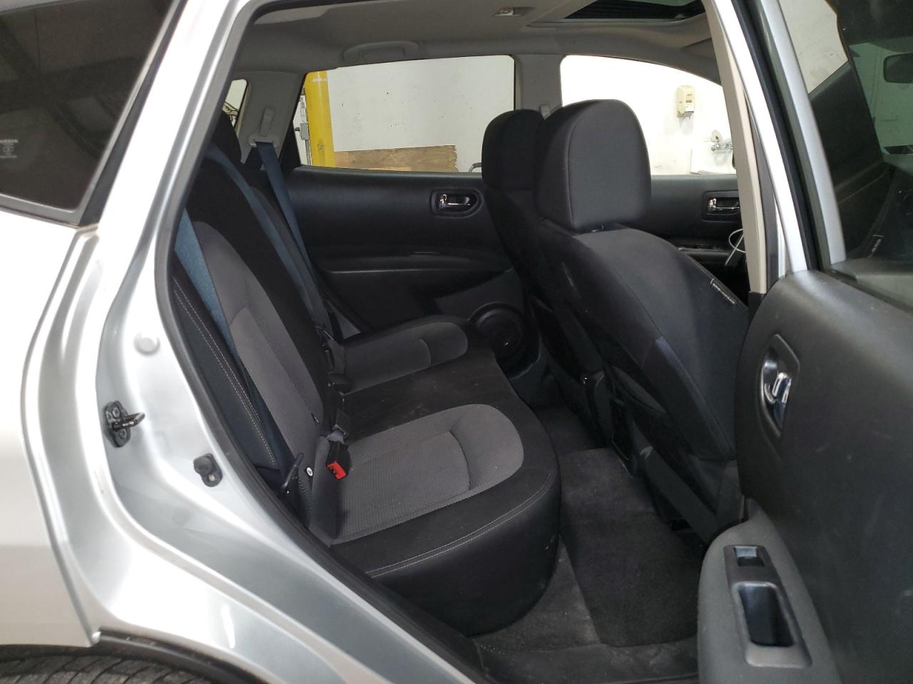 2012 Nissan Rogue - Image 10