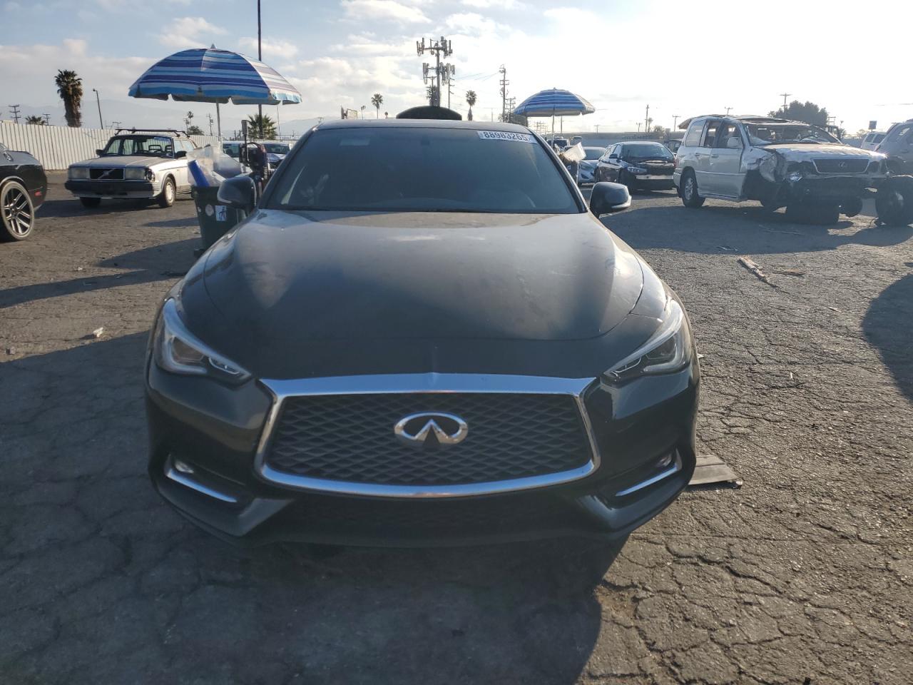 2017 Infiniti Q60 - Image 5