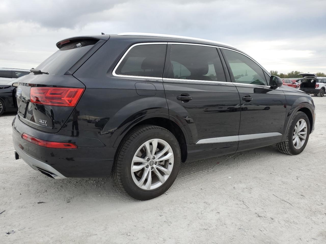 2018 Audi Q7 - Image 3
