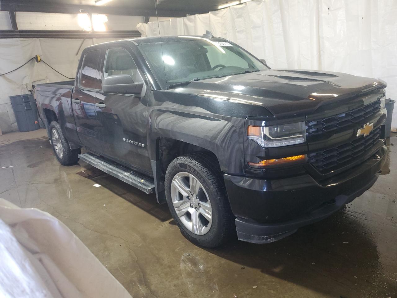 2016 Chevrolet Silverado - Image 4