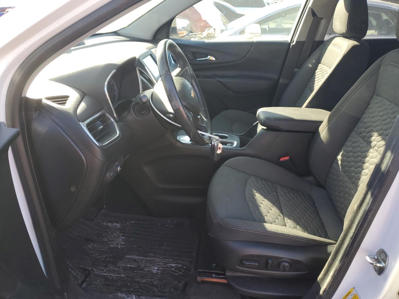 2GNAXJEV8J6312884 CHEVROLET EQUINOX 2018