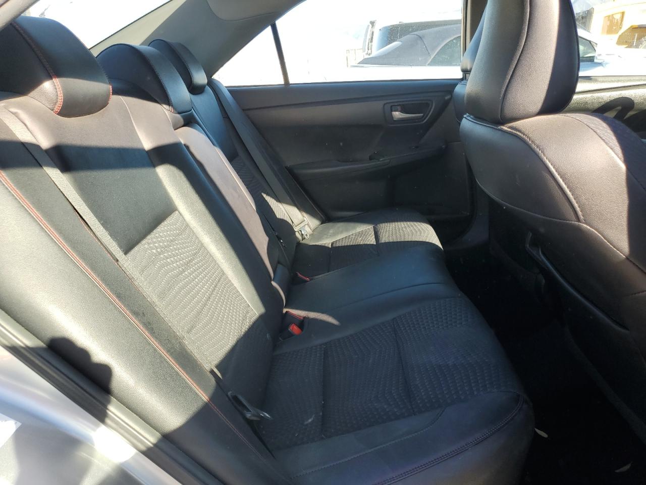 2015 Toyota Camry - Image 10
