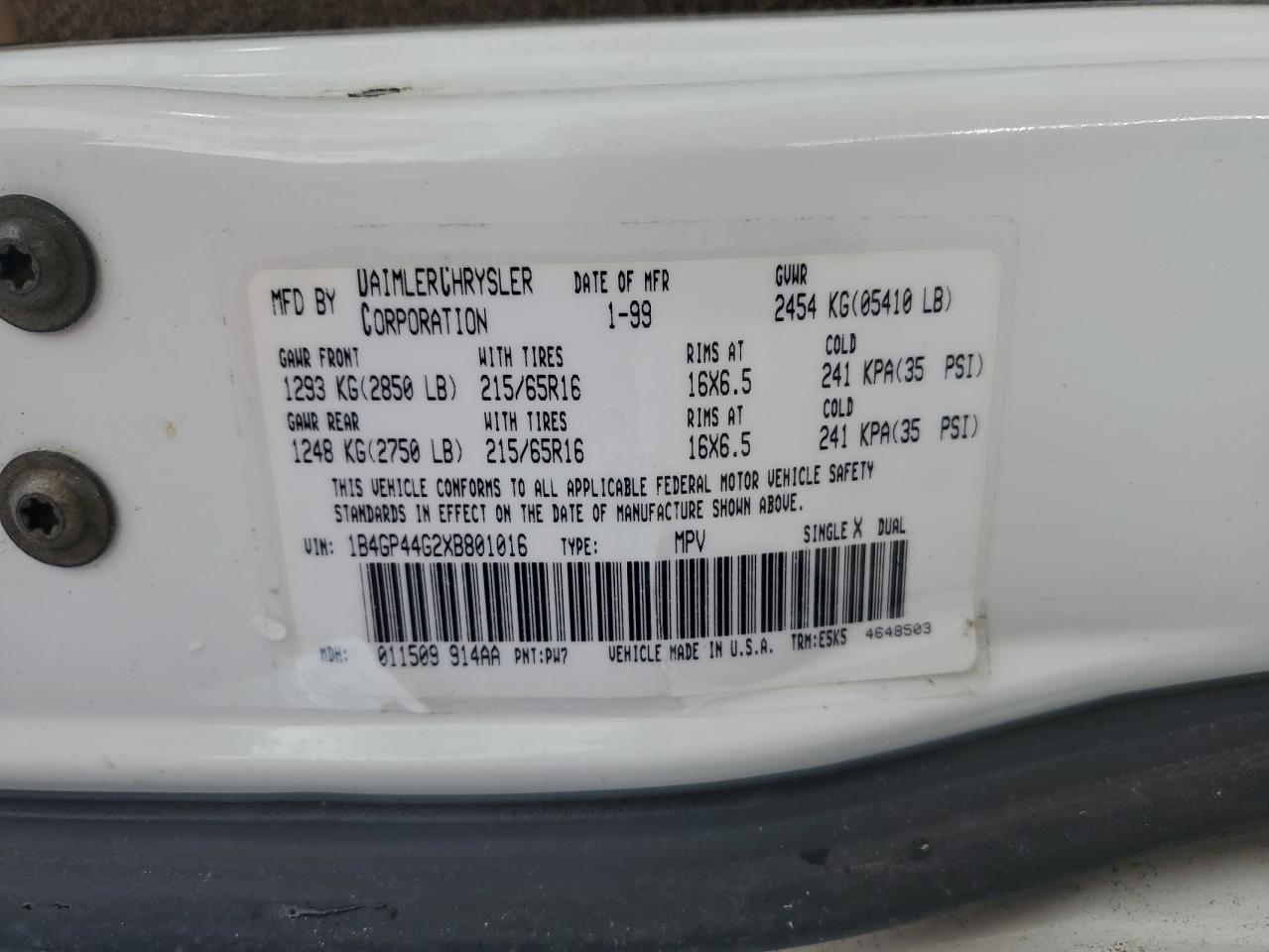 1999 Dodge Caravan - Image 14