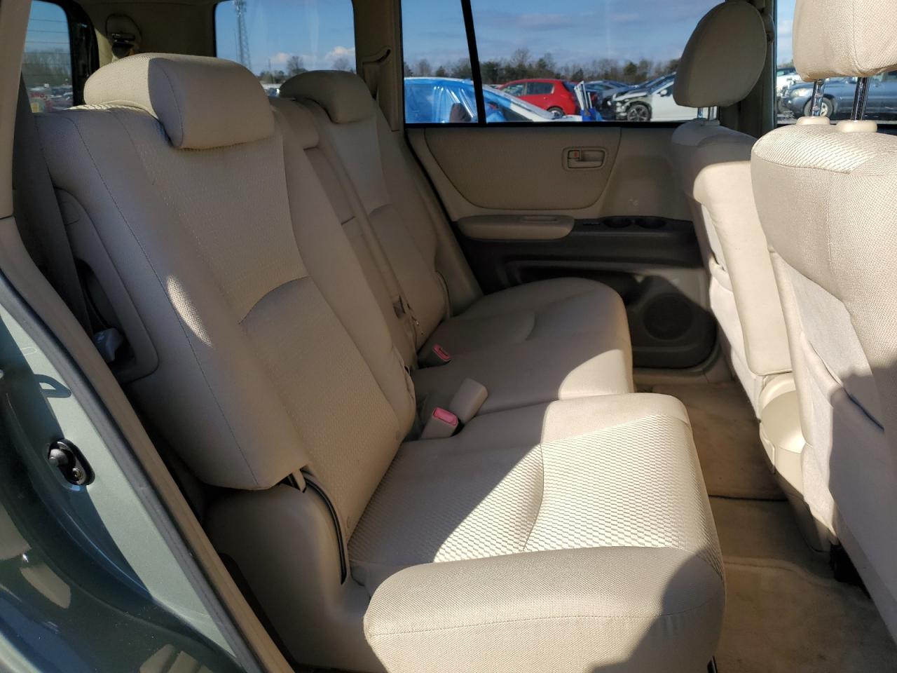 2005 Toyota Highlander - Image 11