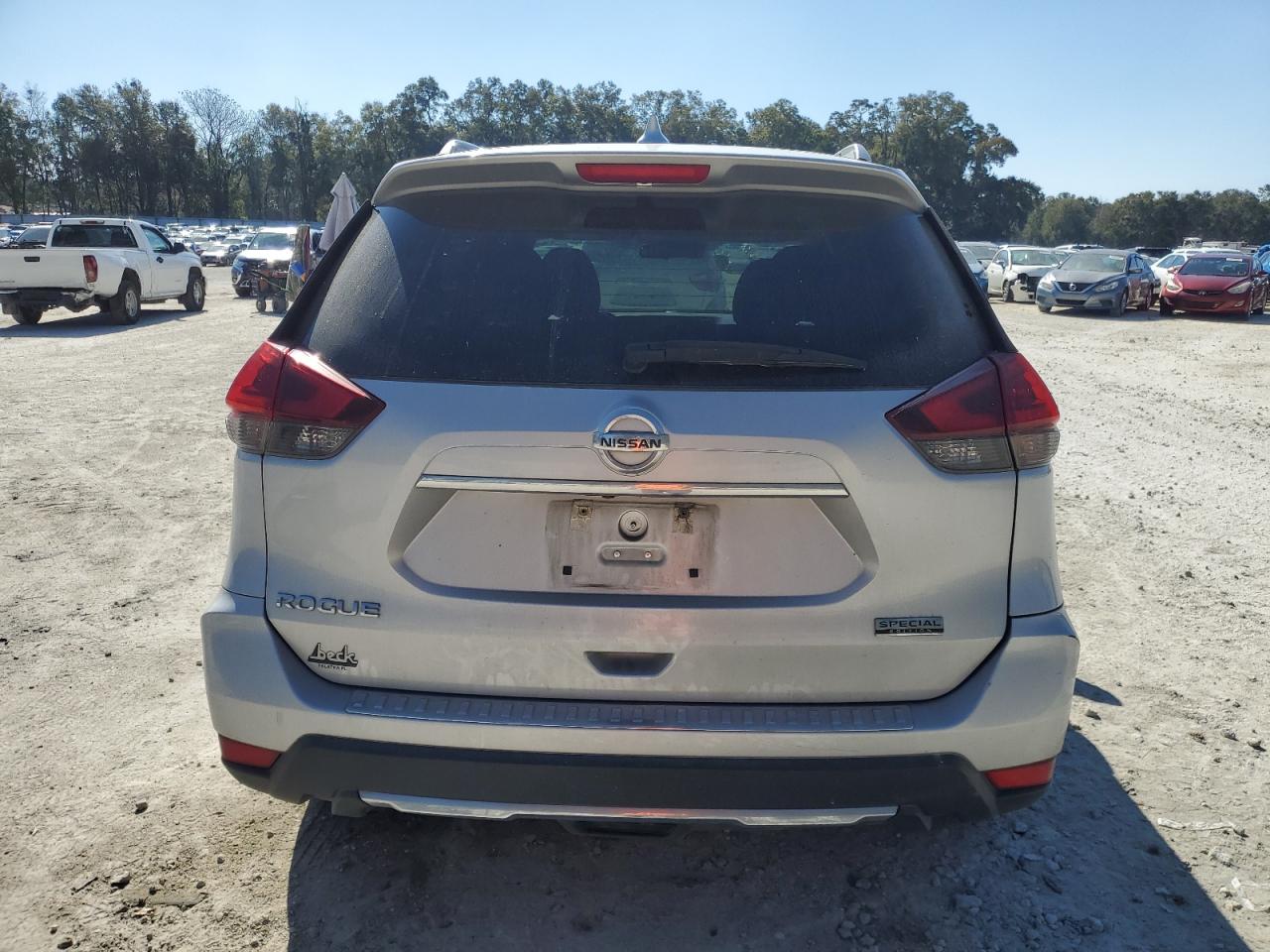 2019 Nissan Rogue - Image 6