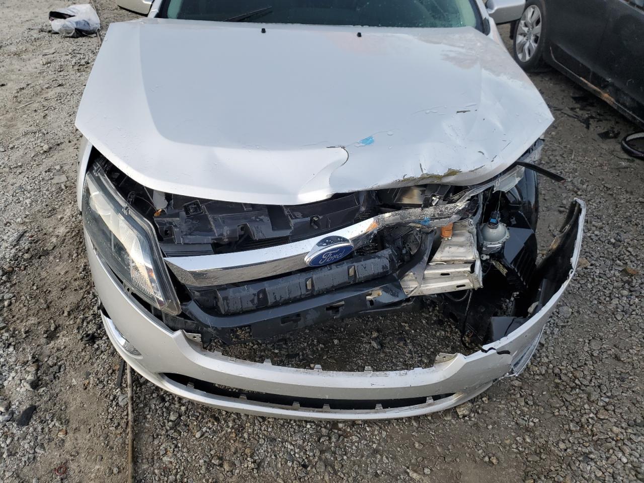 2010 Ford Fusion - Image 11