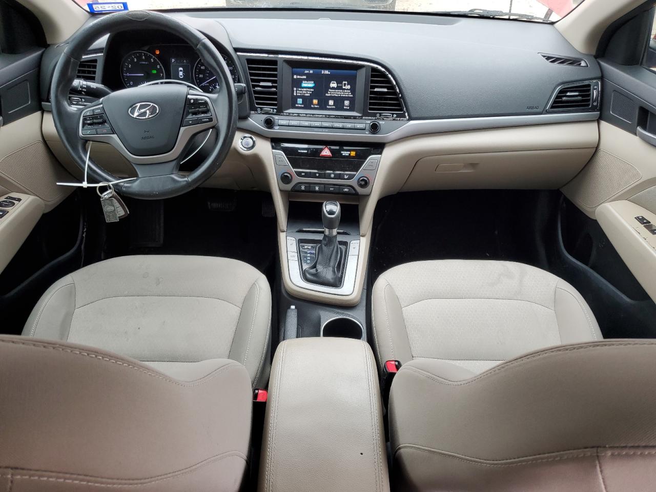 2017 Hyundai Elantra - Image 8