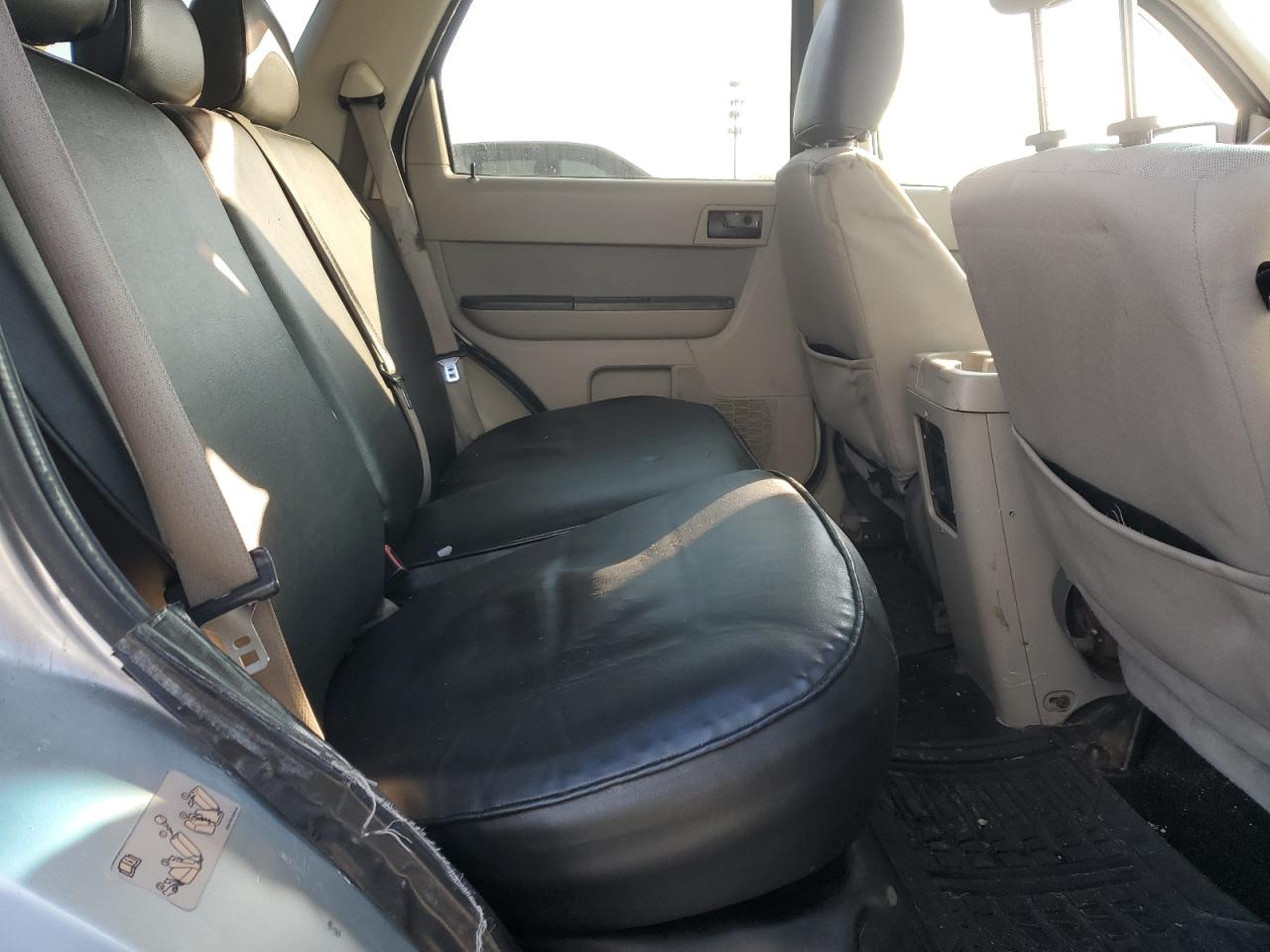 2012 Ford Escape - Image 11