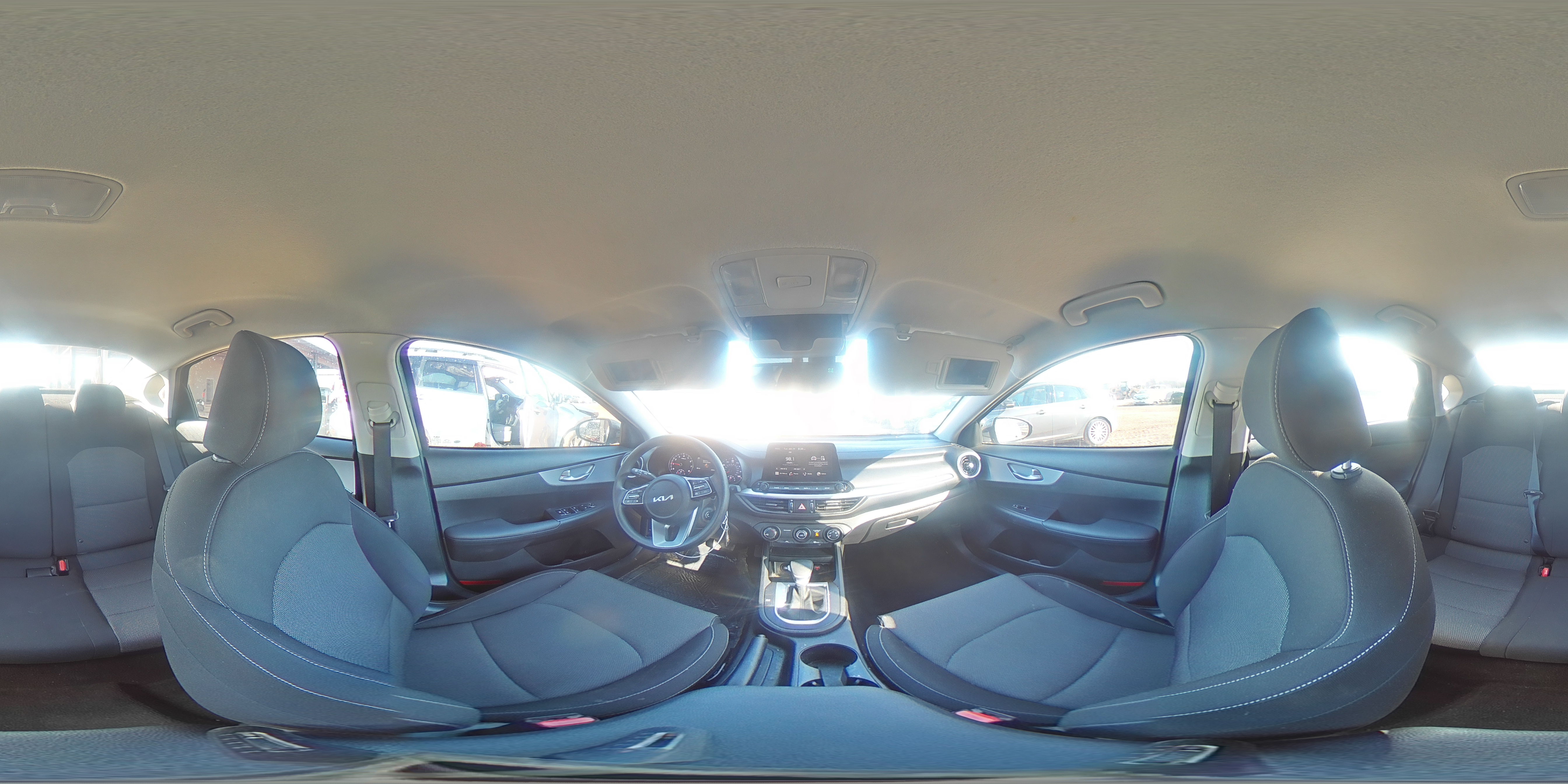 2024 Kia Forte - Image 12