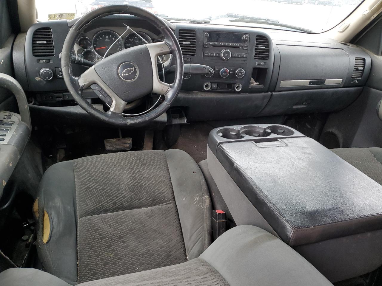 2007 Chevrolet Silverado - Image 8