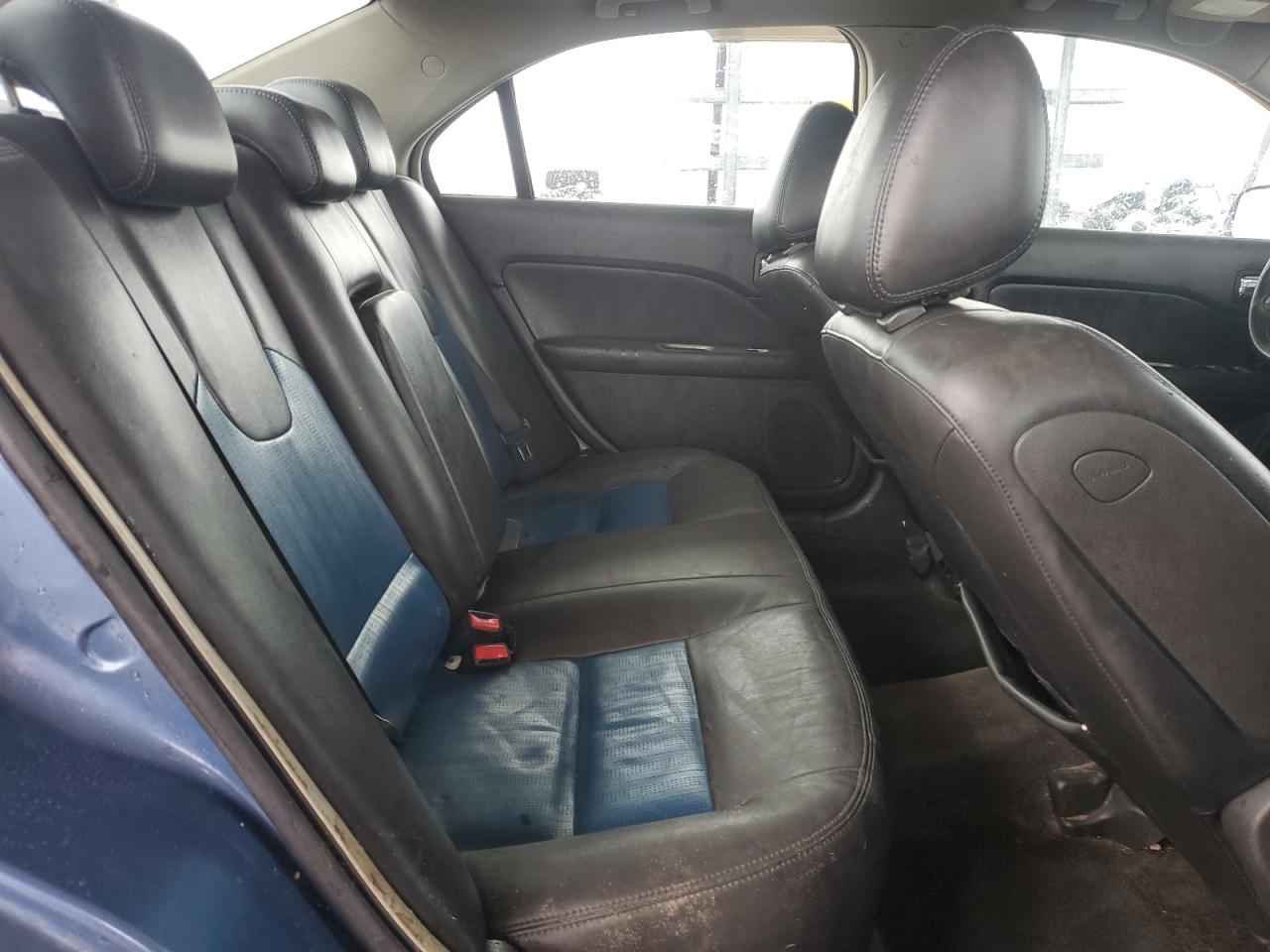 2010 Ford Fusion - Image 10