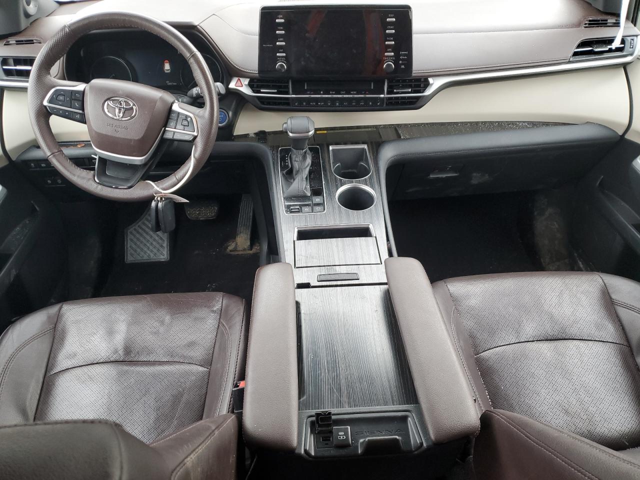 2021 Toyota Sienna - Image 8