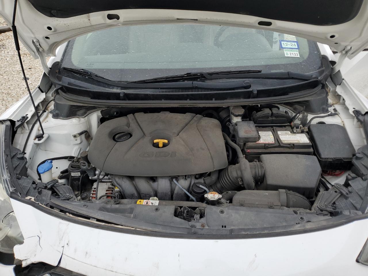 2015 Hyundai Elantra - Image 11