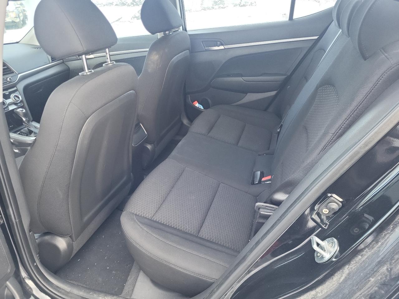 2019 Hyundai Elantra - Image 10