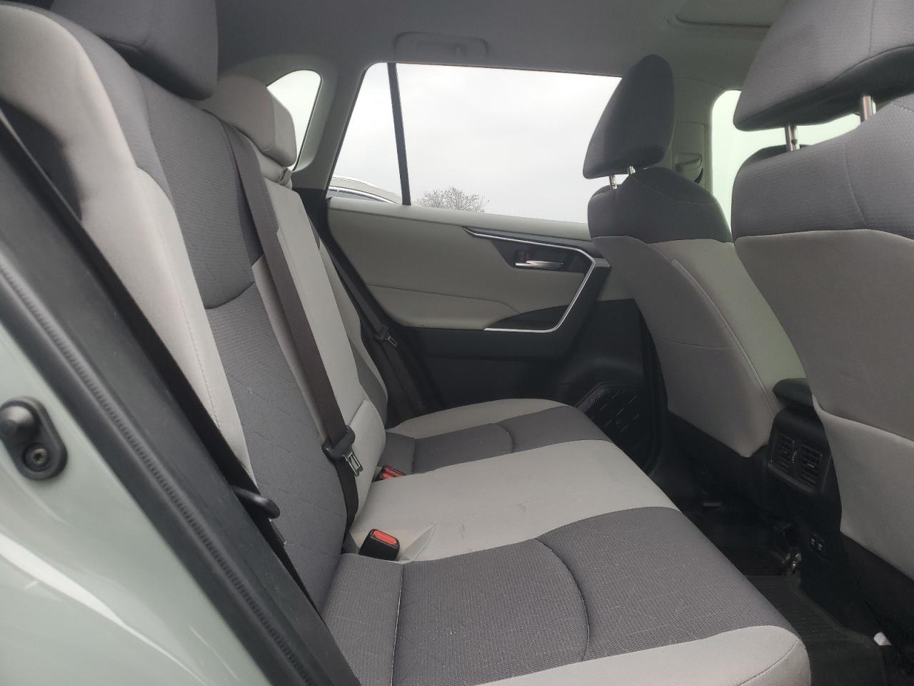 2019 Toyota RAV 4 - Image 11