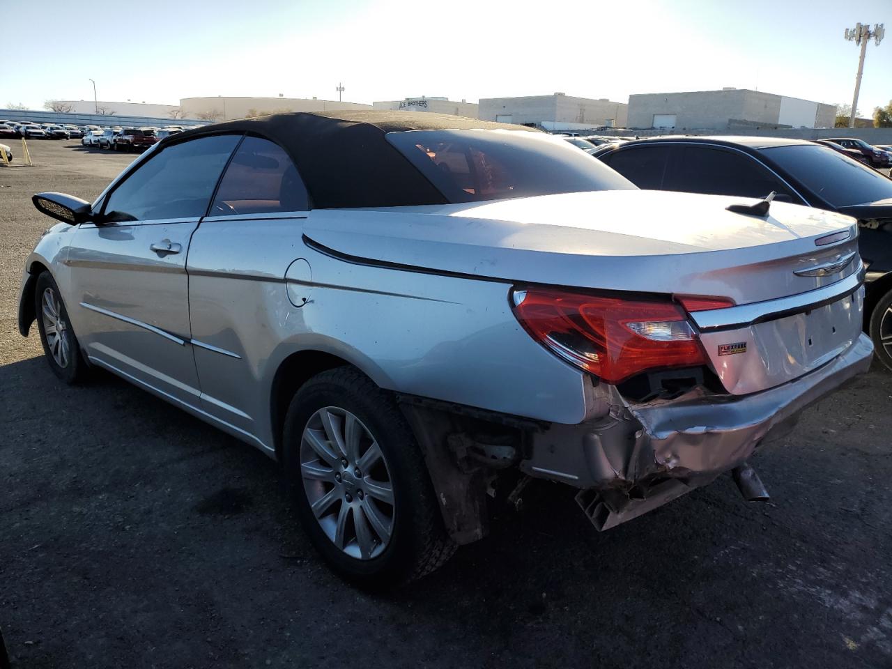 2012 Chrysler 200 - Image 2