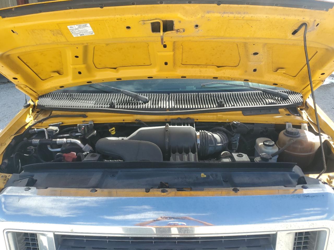 2012 Ford Econoline - Image 12
