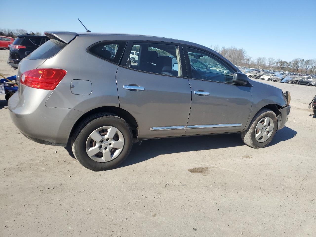 2012 Nissan Rogue - Image 3