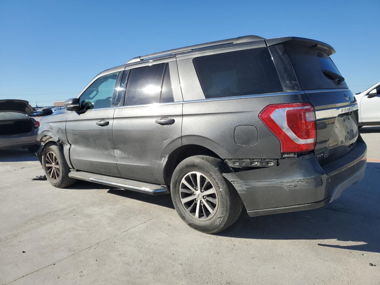 2020 Ford Expedition - Image 2