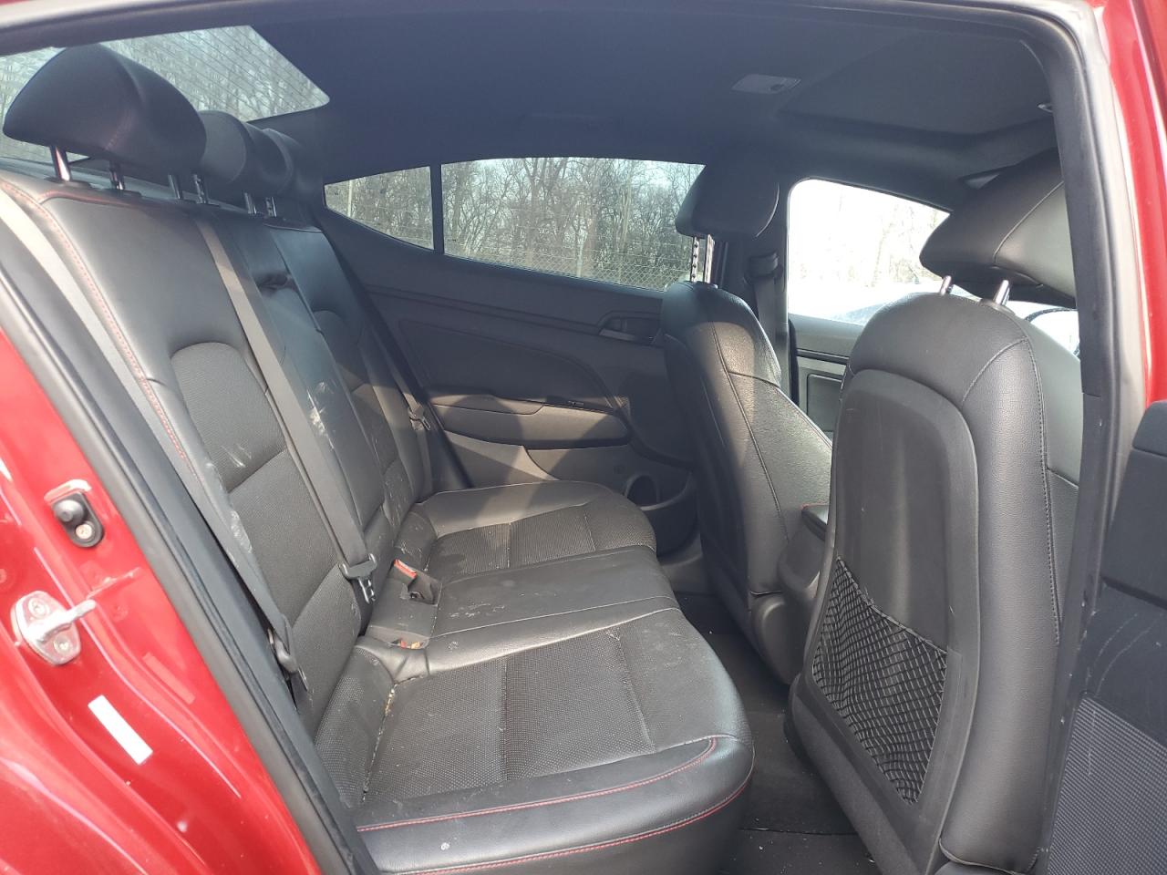 2017 Hyundai Elantra - Image 10