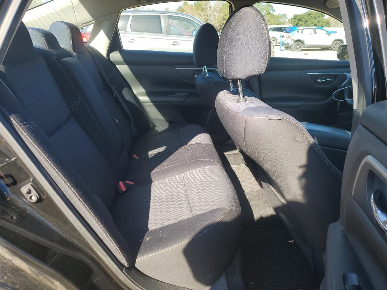 2017 Nissan Altima - Image 10